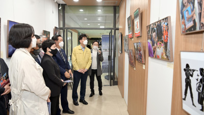 미얀마 민주 회복을 위한 순회 사진전 개최
