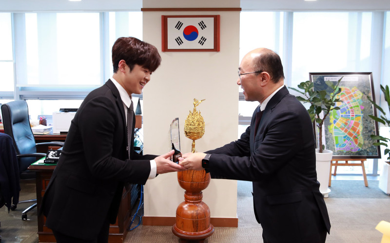 박민수 씨가 충남 고향사랑기부제의 새로운 홍보대사